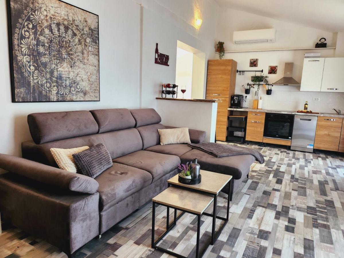 Kuca Za Odmor Capella Villa Stuti Екстериор снимка